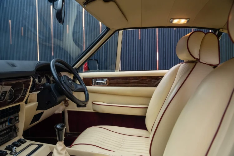 Vehicle Image 36