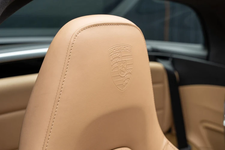 Vehicle Image 36
