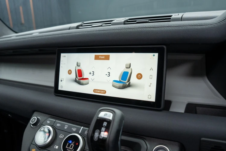 Vehicle Image 12