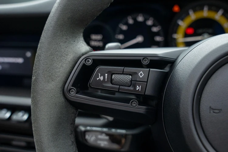 Vehicle Image 20