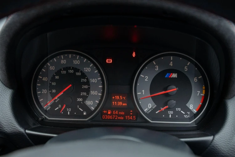 Vehicle Image 30