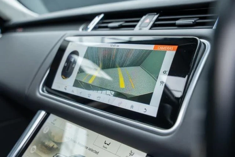Vehicle Image 8