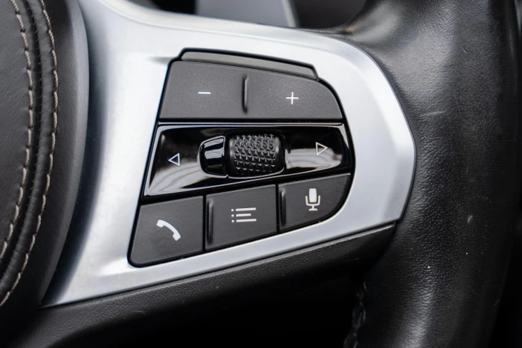 Vehicle Image 40