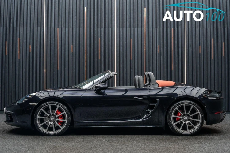 Vehicle Image 7
