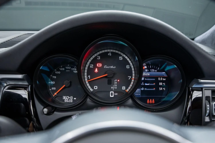 Vehicle Image 30