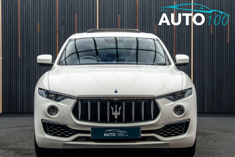 Vehicle Image 11