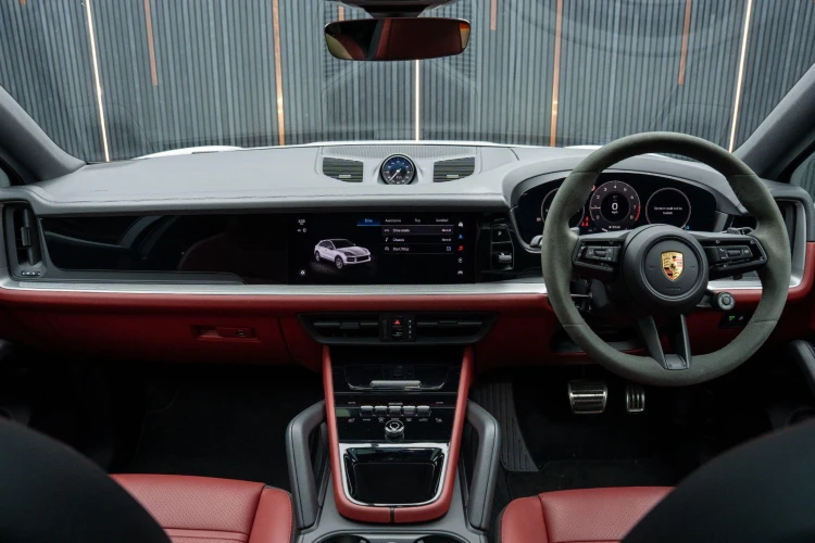Vehicle Image 35