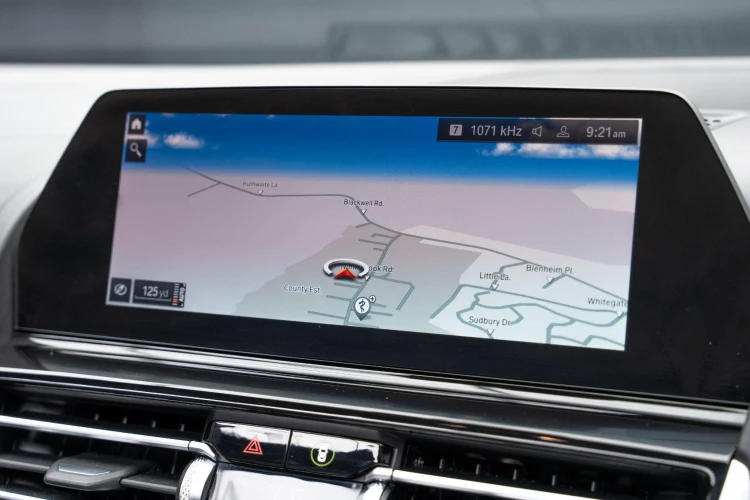 Vehicle Image 8