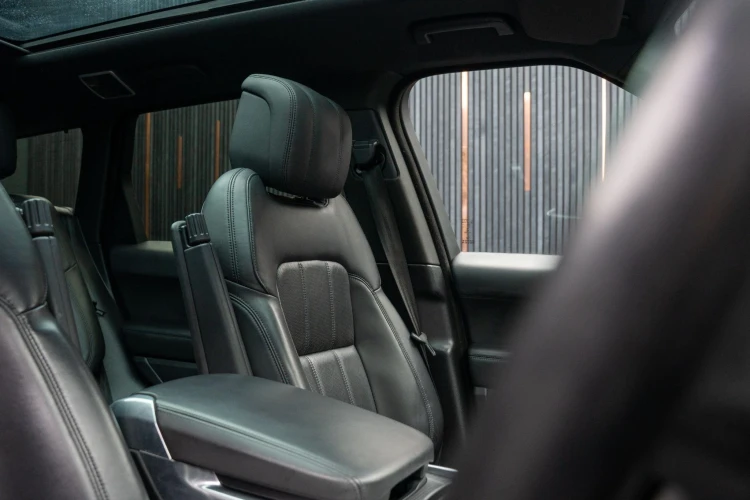 Vehicle Image 37