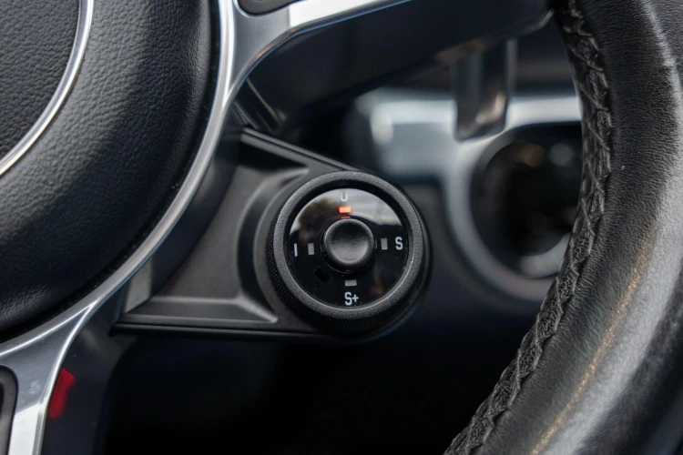 Vehicle Image 22