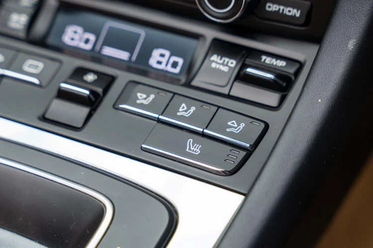 Vehicle Image 20