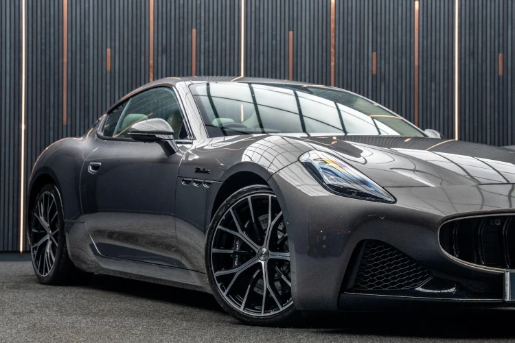 Vehicle Image 7