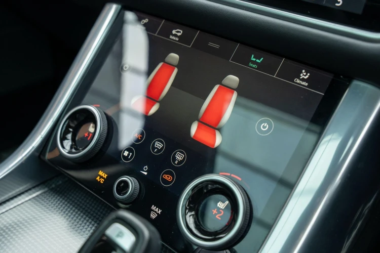 Vehicle Image 12