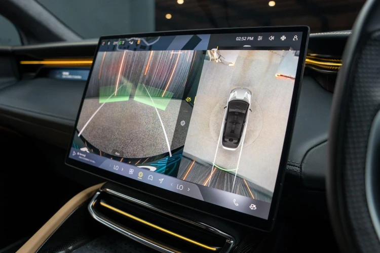 Vehicle Image 8