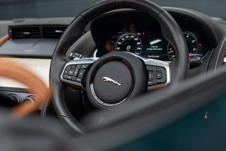 Vehicle Image 40