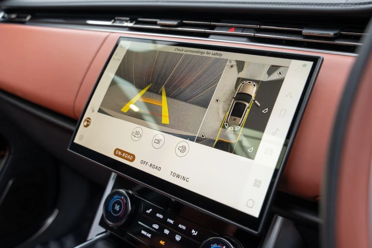 Vehicle Image 8