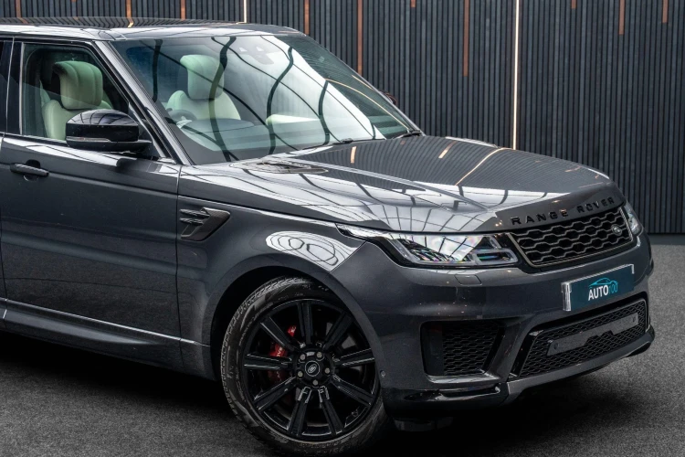Vehicle Image 9