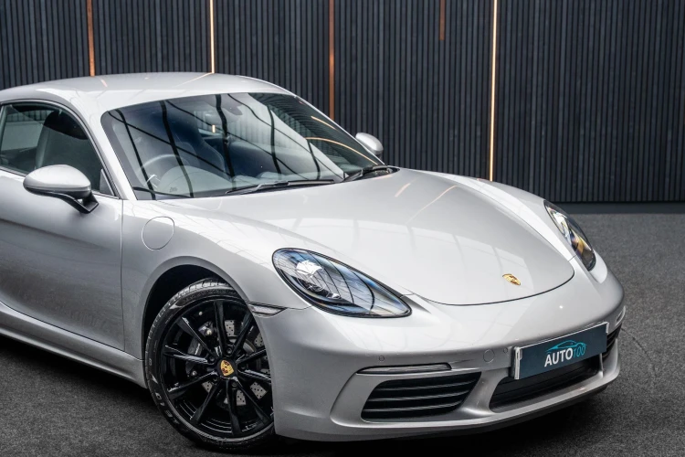 Vehicle Image 7