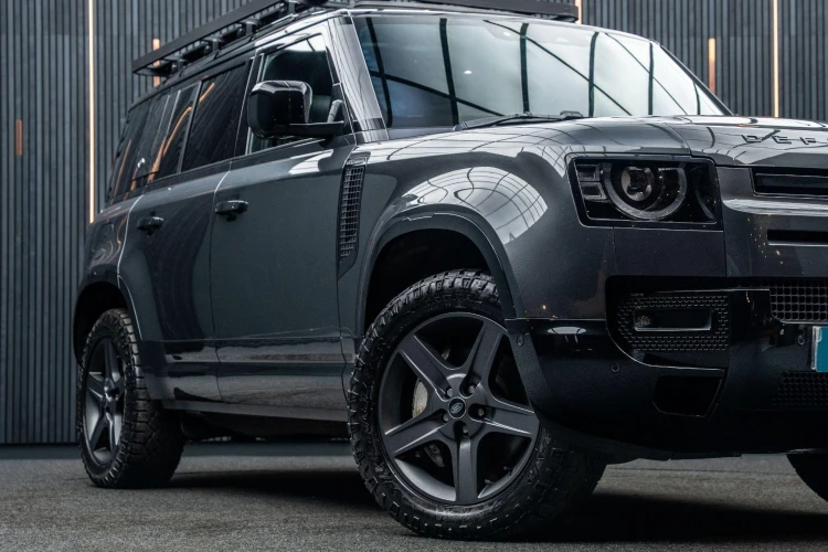 Vehicle Image 7