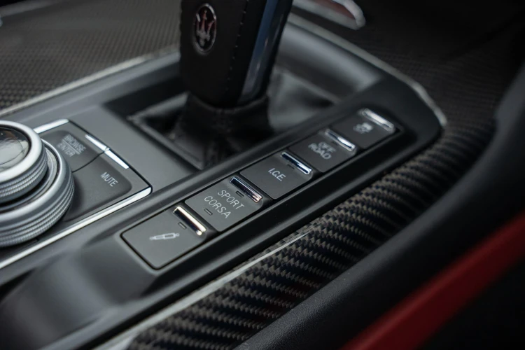 Vehicle Image 40