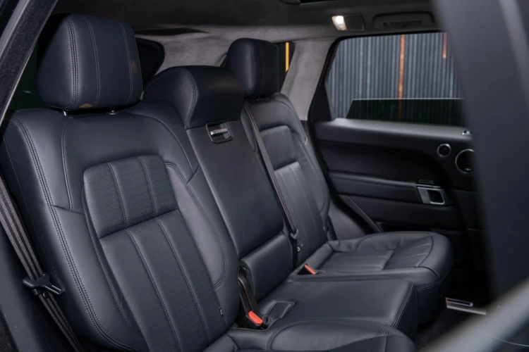 Vehicle Image 14