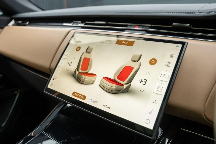 Vehicle Image 12