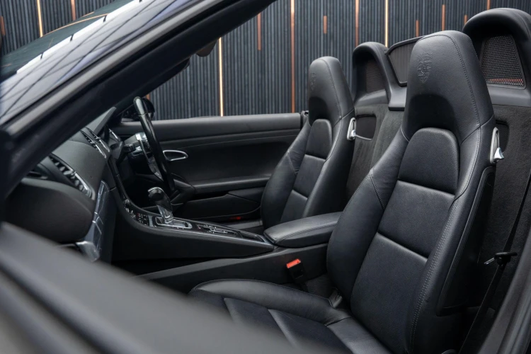 Vehicle Image 40