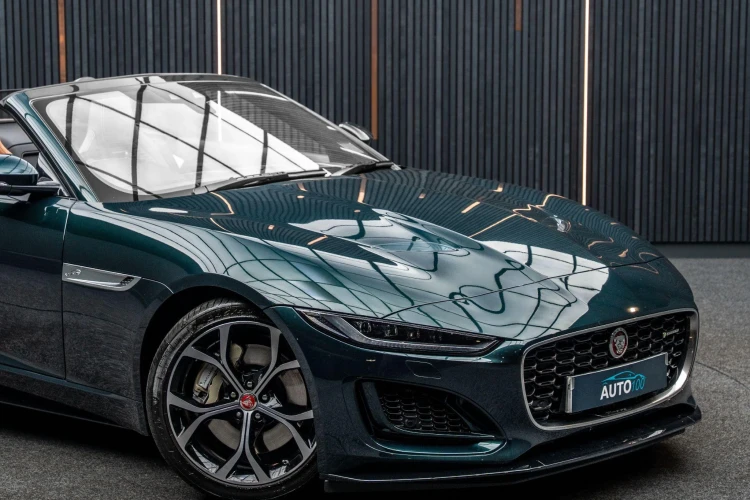 Vehicle Image 9