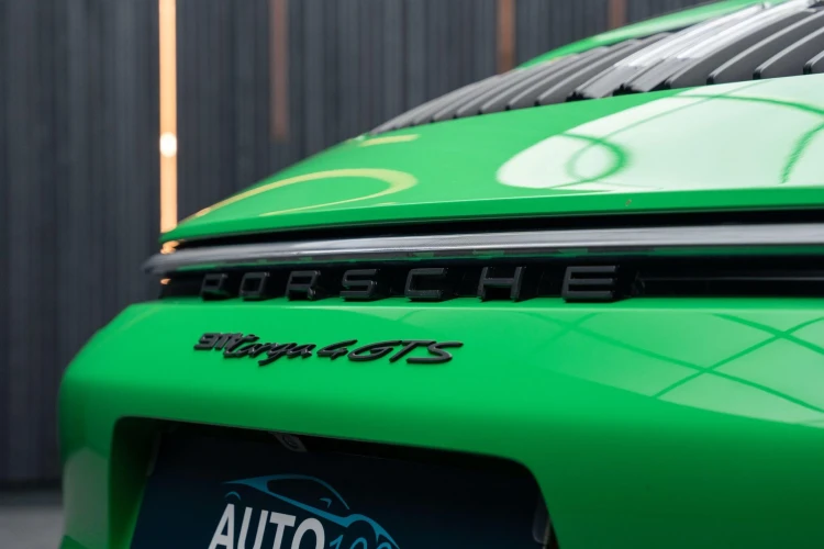 Vehicle Image 31