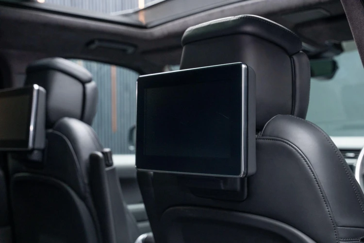Vehicle Image 6