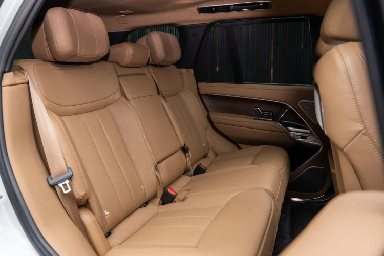 Vehicle Image 30