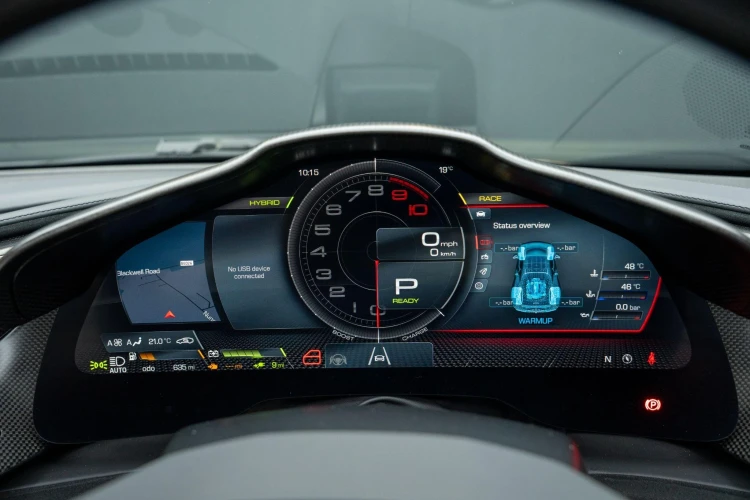Vehicle Image 13