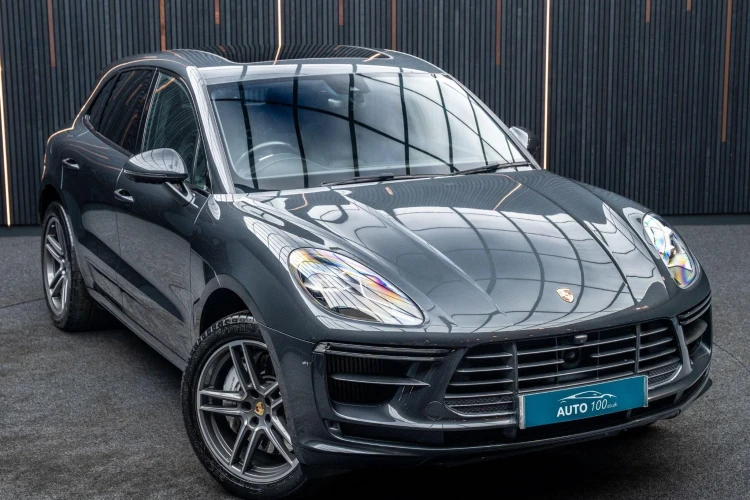 Vehicle Image 11