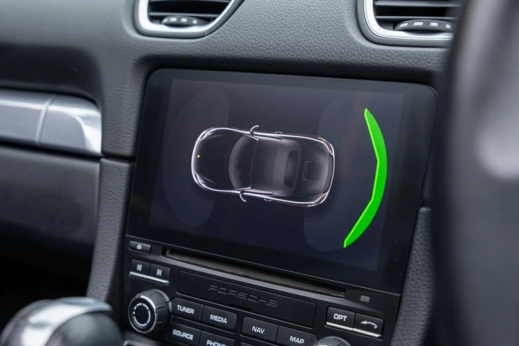 Vehicle Image 6