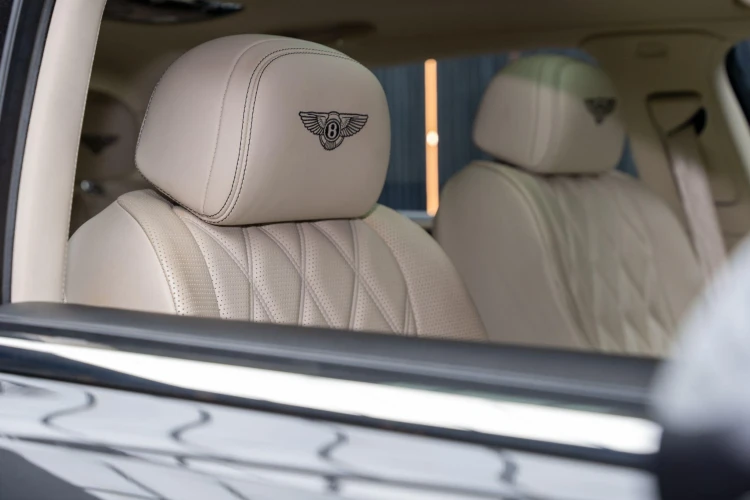Vehicle Image 36
