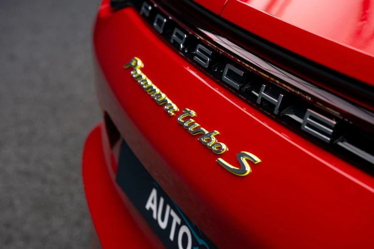 Vehicle Image 21