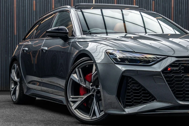 Vehicle Image 7