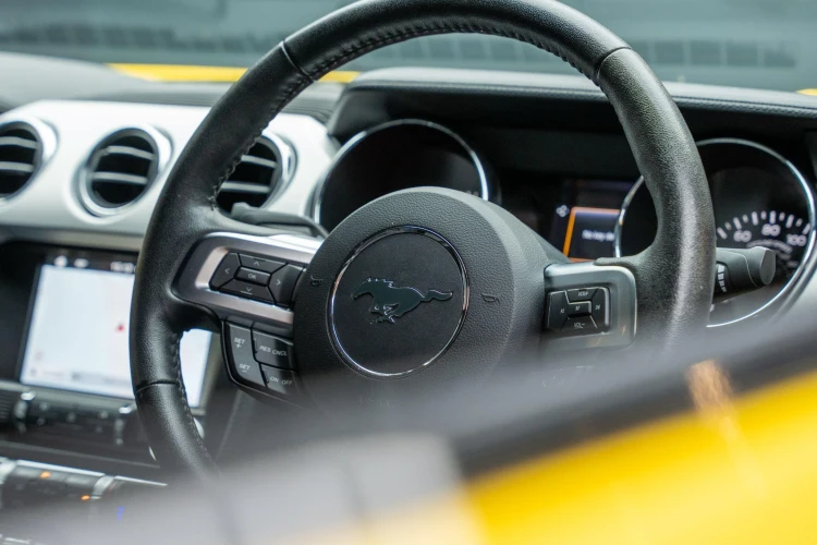 Vehicle Image 37