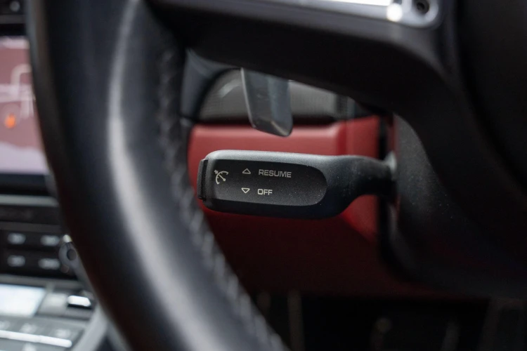 Vehicle Image 24