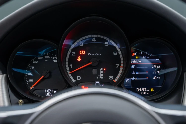 Vehicle Image 30