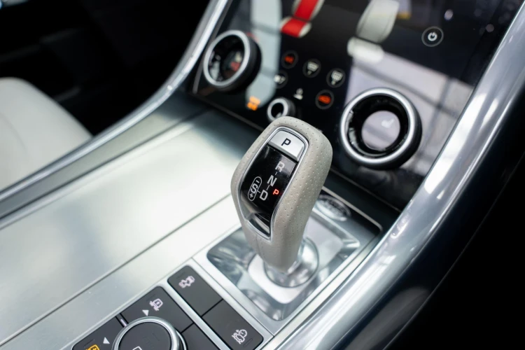 Vehicle Image 30