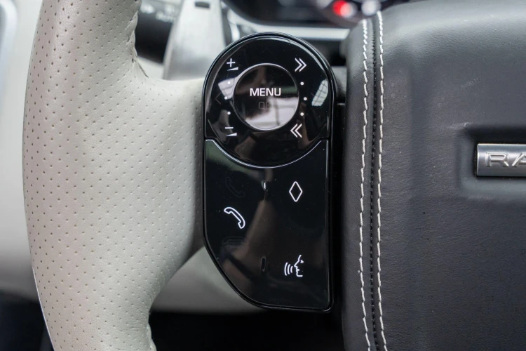 Vehicle Image 22
