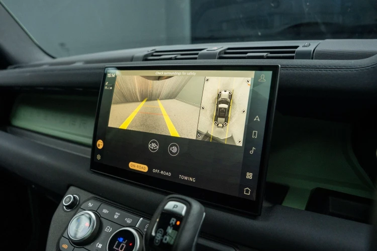 Vehicle Image 10