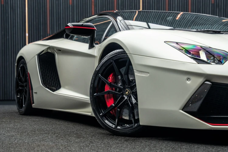 Vehicle Image 7
