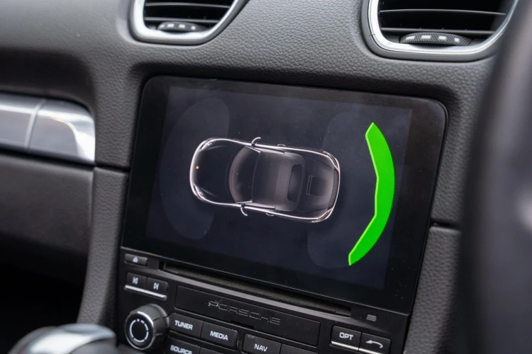 Vehicle Image 8