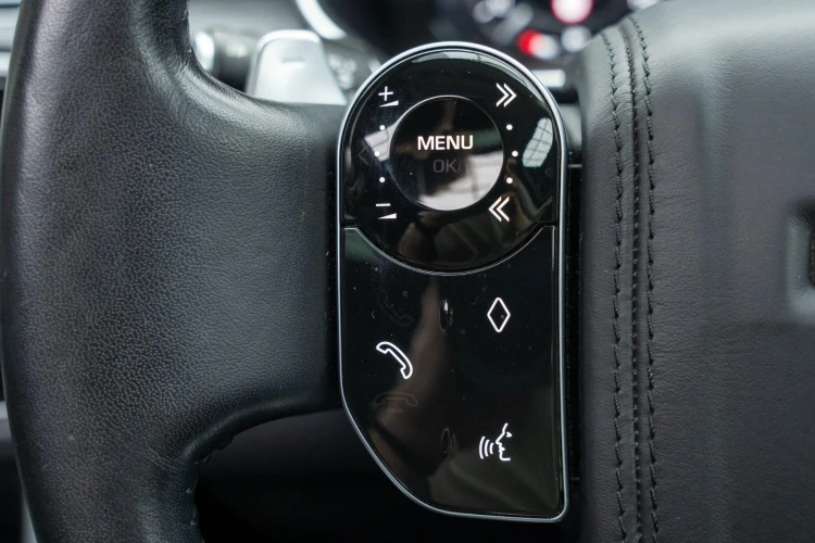 Vehicle Image 37