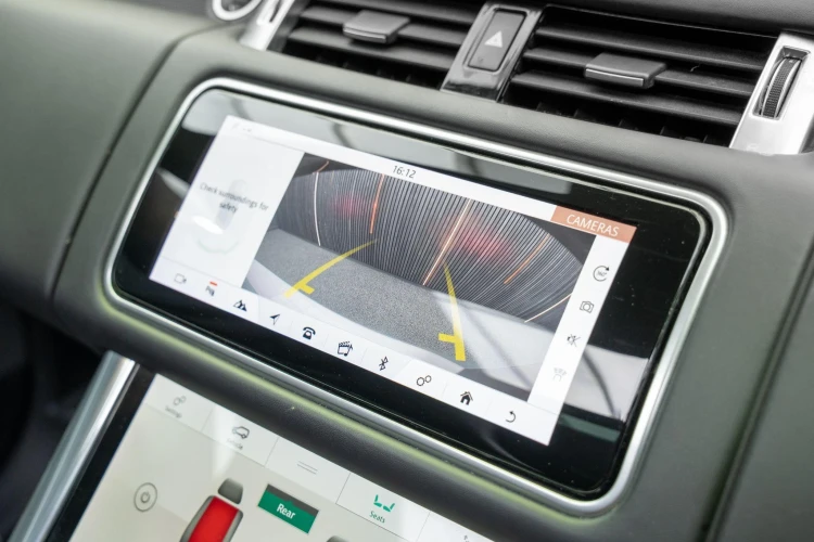 Vehicle Image 8