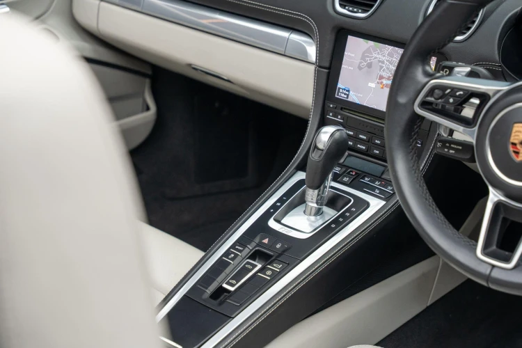 Vehicle Image 36