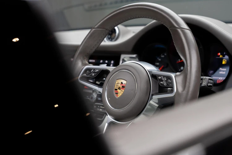 Vehicle Image 35