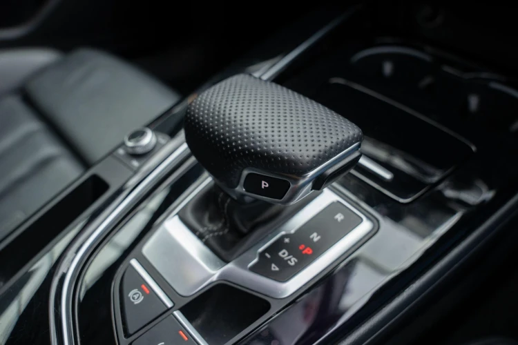 Vehicle Image 30